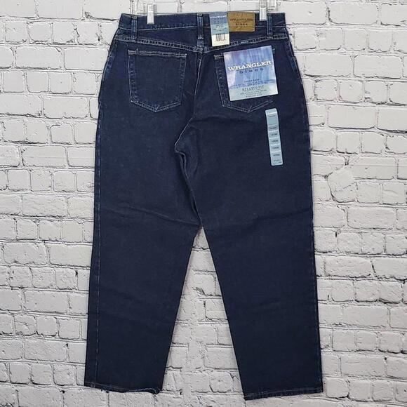 2/$30 Wrangler Blues Relaxed Fit Denim Jeans Size 12 | Casual Everyday Style - Picture 4 of 9